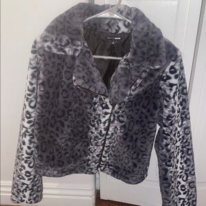 Fashion Nova Gray Black Teddy Jacket Plush Cozy Style